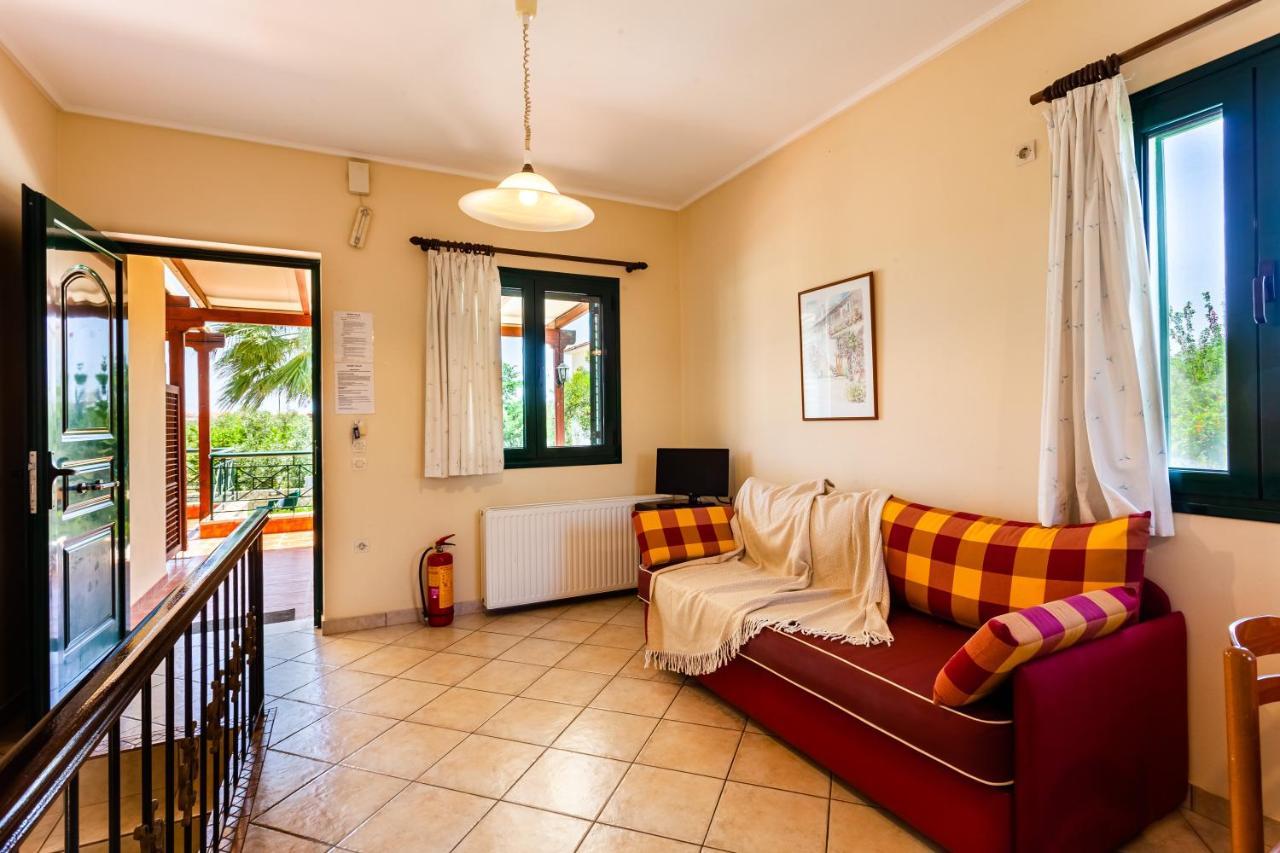 Dukes Poolside Houses Parálion Ástros المظهر الخارجي الصورة