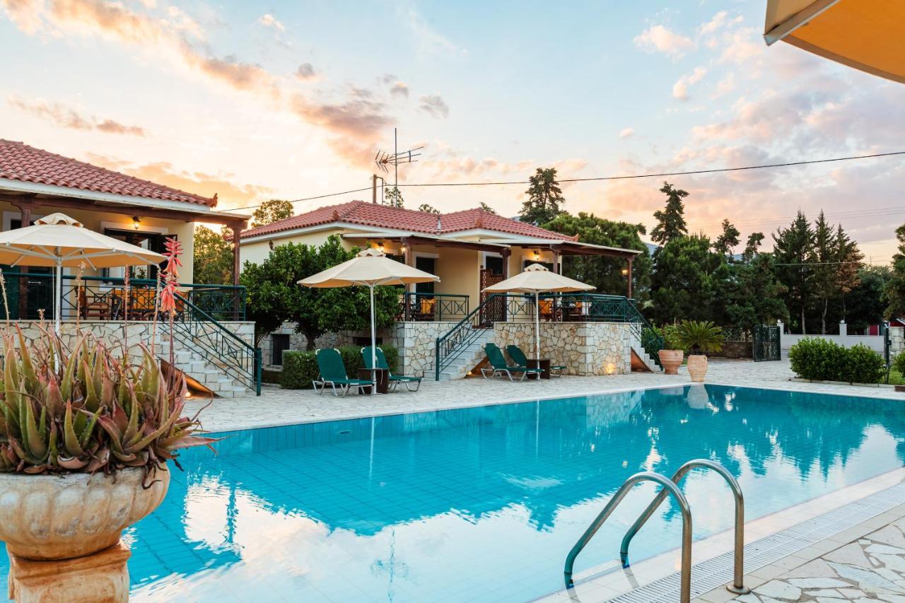 Dukes Poolside Houses Parálion Ástros المظهر الخارجي الصورة